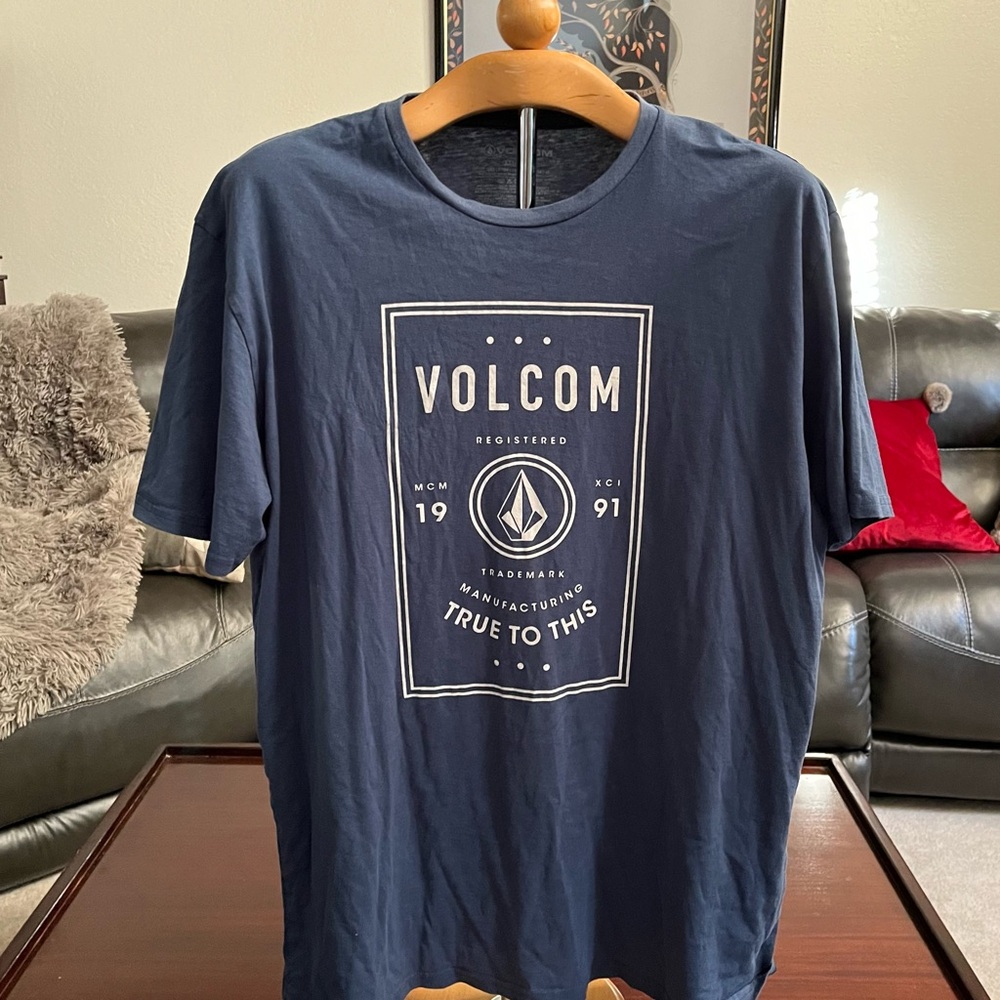 Volcom Blue Short Sleeve Tee Casual Graphic Design